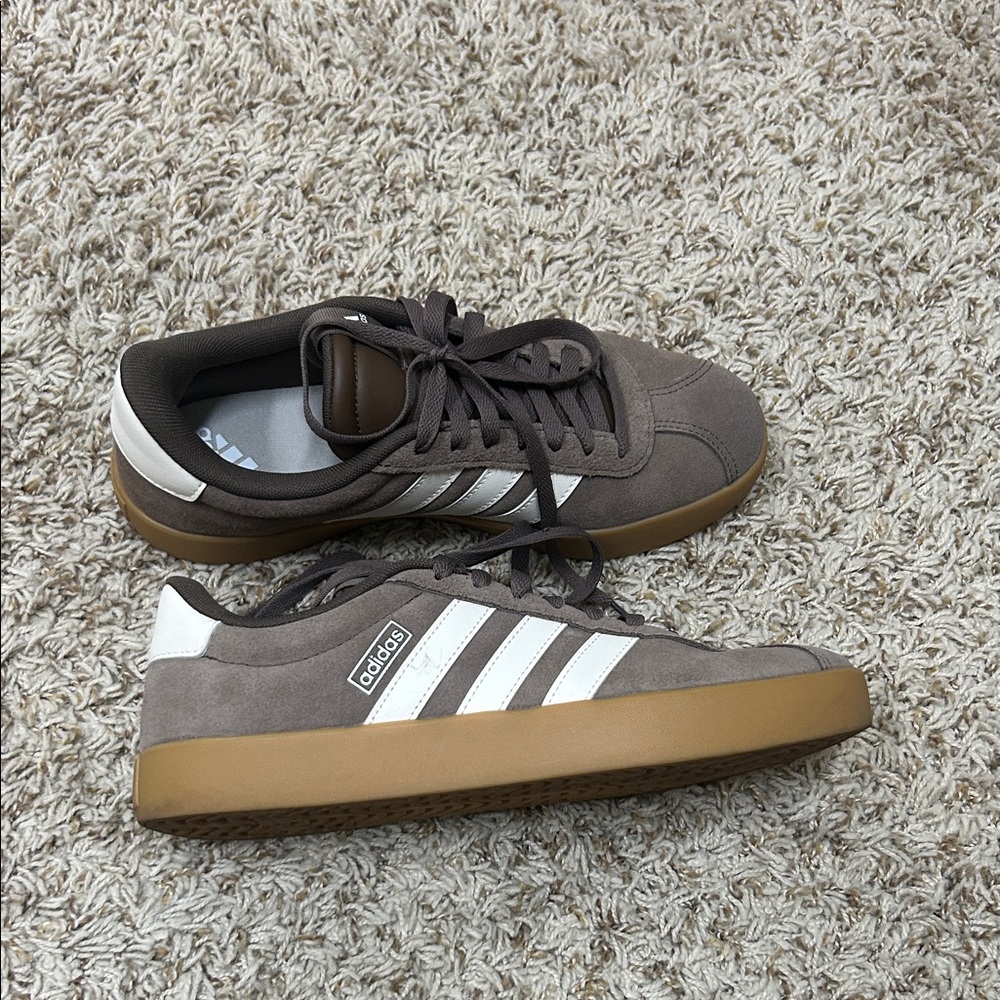Adidas women’s sambas